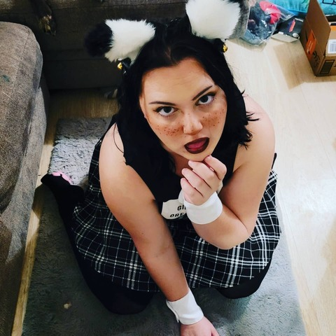 Download aprilraine913 OnlyFans content for free 

 picture 2