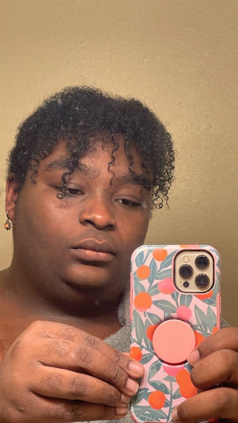 View aquarianbubblesbfb OnlyFans content for free 

 picture 2
