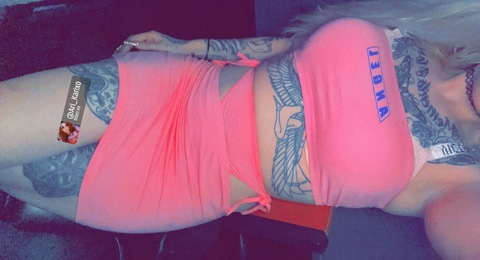 Onlyfans leak ari_karixo 

 picture 2