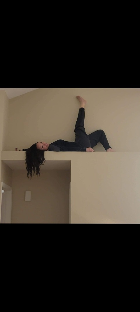 ariestella OnlyFans Leak (15 Photos and 0 Videos) 

 picture 2
