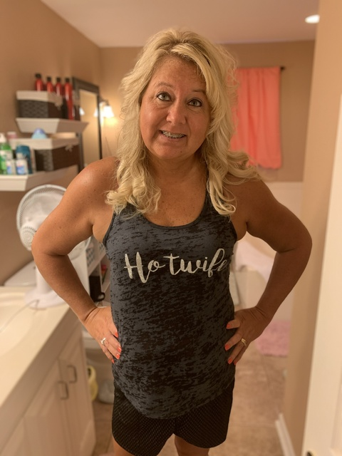 View arkhotwife67 OnlyFans content for free 

 picture 2