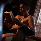 View arvysaenzxx OnlyFans videos and photos for free 

 picture 1