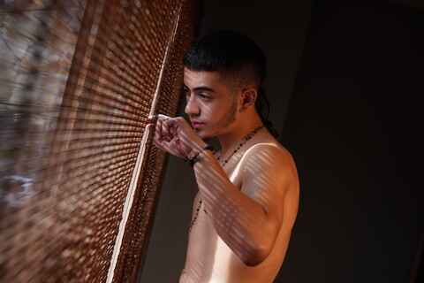 View arvysaenzxx OnlyFans videos and photos for free 

 picture 2