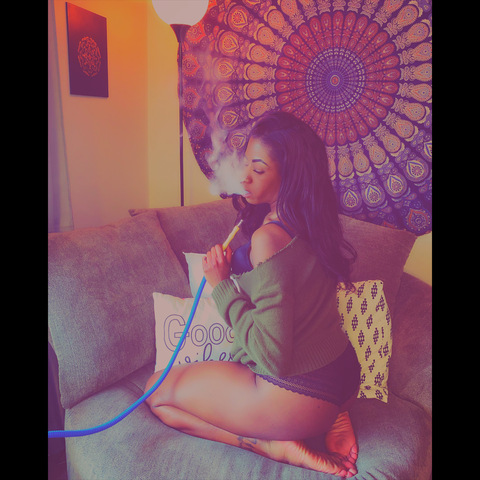 @aryajade420 leaks Onlyfans content for free 

 picture 2
