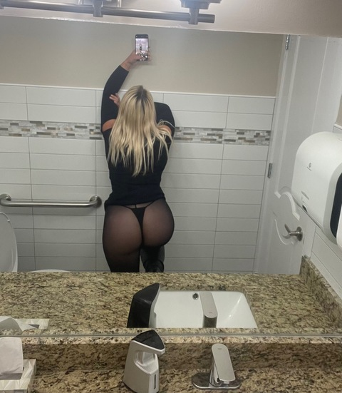 Onlyfans free ashhottie0 

 picture 2