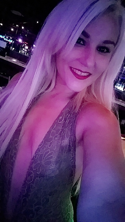 @ashleyharty1 leaks Onlyfans videos free 

 picture 2