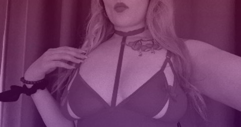 View ashleyileana OnlyFans content for free 

 picture 2