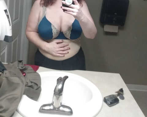 ashleynicole2839 (Ashley Nicole) free OnlyFans Leaked Videos and Pictures 

 picture 2