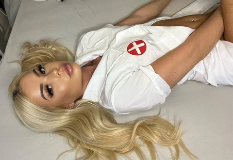 ashleyy.icy OnlyFans Leak 

 picture 2