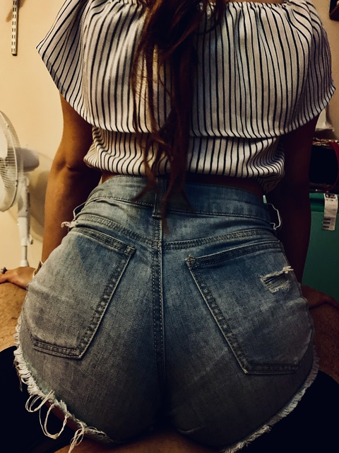 @ashleyyediel leaks Onlyfans videos for free 

 picture 2