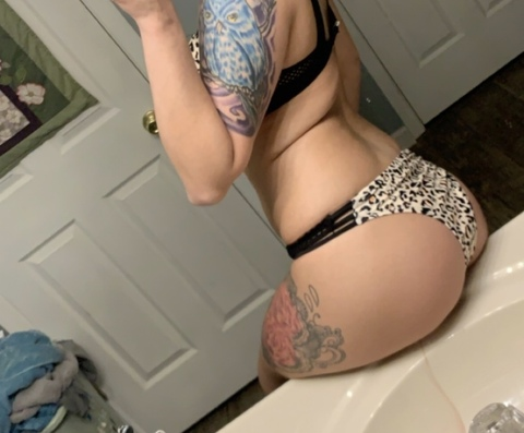 Download ashleyyyrose OnlyFans videos and photos for free 

 picture 2