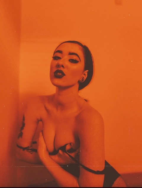 Get Free access to ashnoire Leaked OnlyFans 

 picture 2