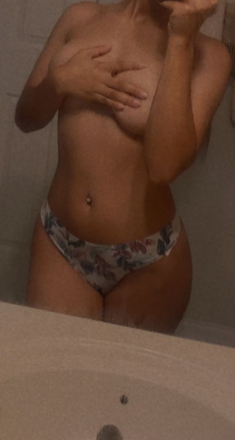 astr0girlll OnlyFans Leaks (17 Photos and 3 Videos) 

 picture 2