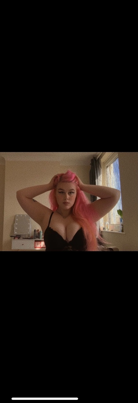 View astrid_rose_xox (Astrid rose) OnlyFans 133 Photos and 11 Videos gallery 

 picture 2