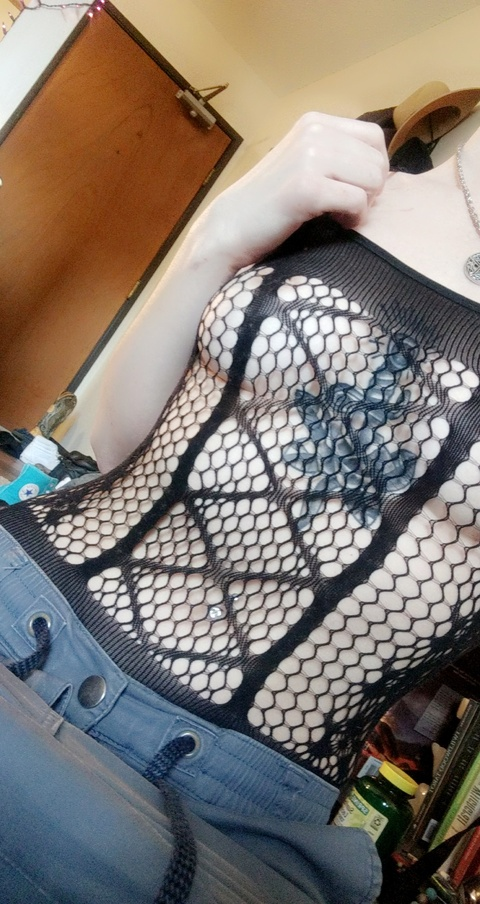 atomicanika OnlyFans Leak 

 picture 2