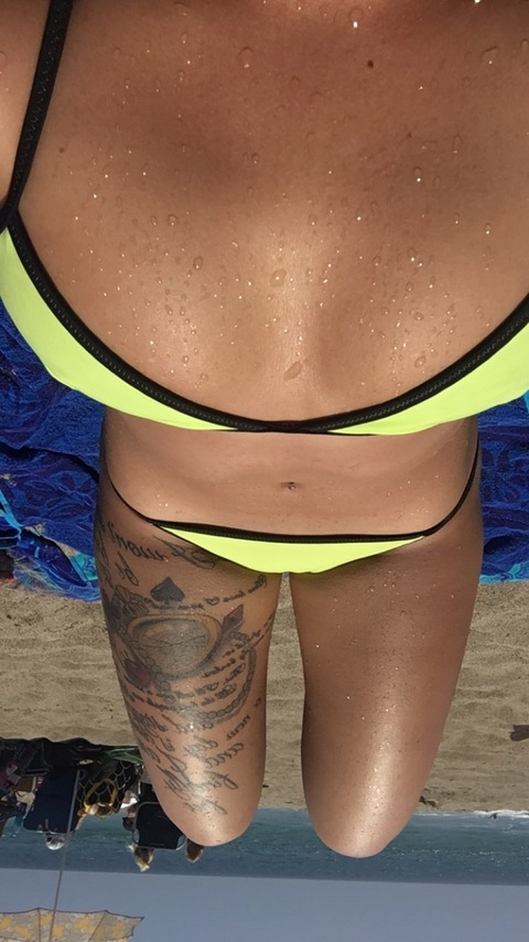 aubreylovee OnlyFans Leak 

 picture 2