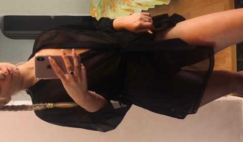 aurora_2000 OnlyFans Leak (23 Photos and 0 Videos) 

 picture 2
