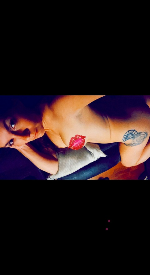View auroradawn1.0 OnlyFans content for free 

 picture 2