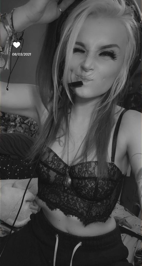 auroraeuropa OnlyFans Leak (45 Photos and 1 Videos) 

 picture 2