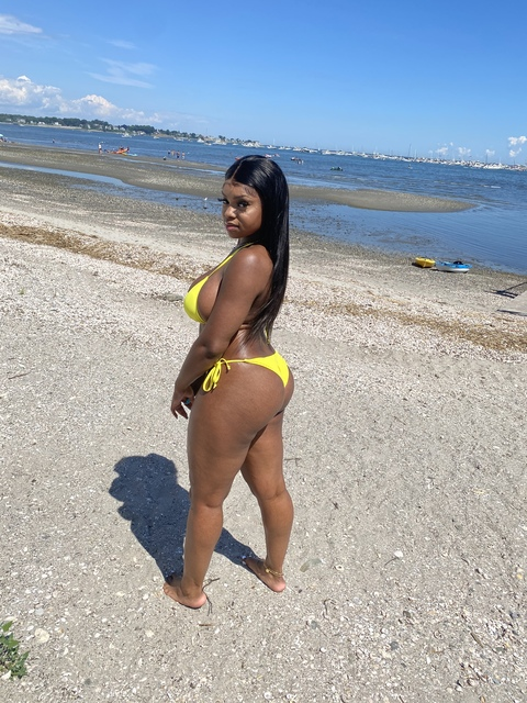 autumnnroseee (Xo_Mami) OnlyFans Leaked Videos and Pictures 

 picture 2