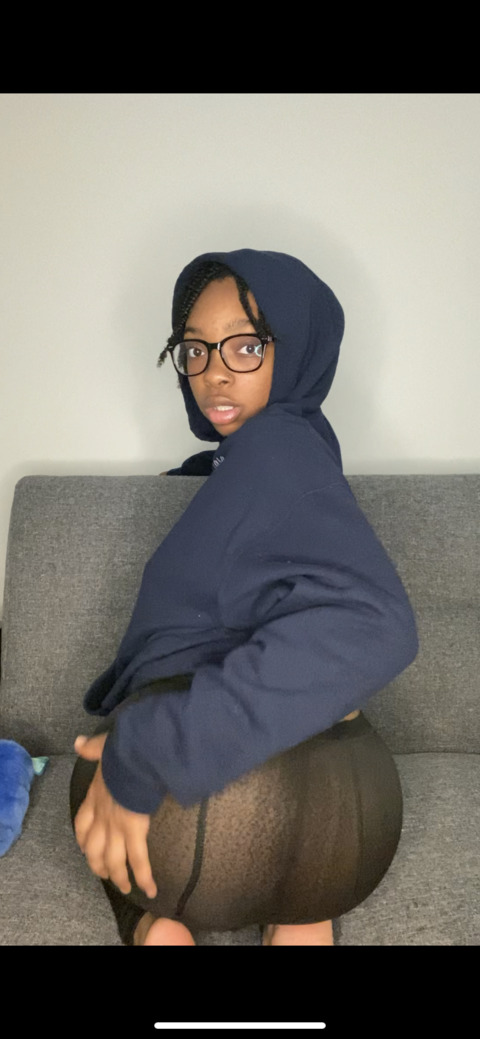 Onlyfans leaks ayoooolucyyy 

 picture 2