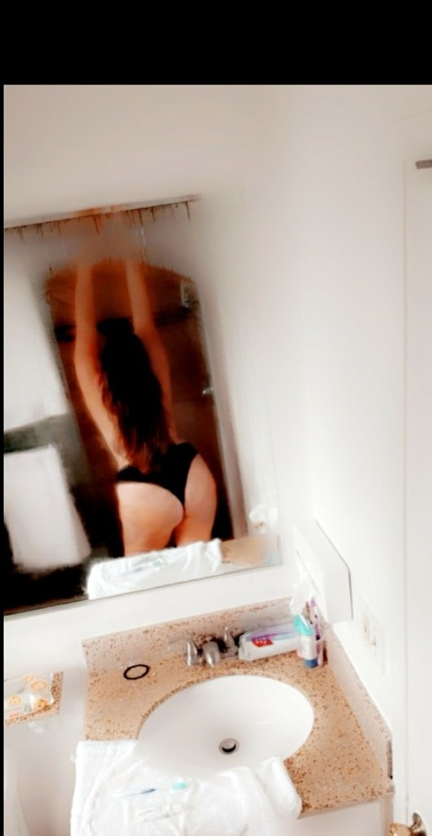 azhot_tits OnlyFans Leaks 

 picture 2