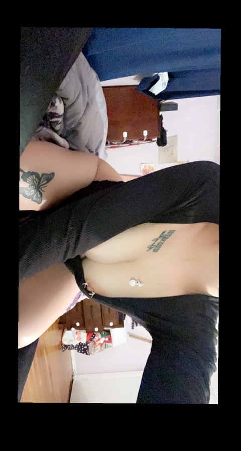 b_uttercupxxx (B_uttercup&lt;3) free OnlyFans content 

 picture 2