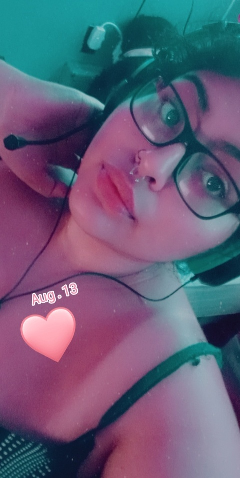 View Jennifer (babbygirl_jenny143) OnlyFans 26 Photos and 11 Videos leaks 

 picture 2