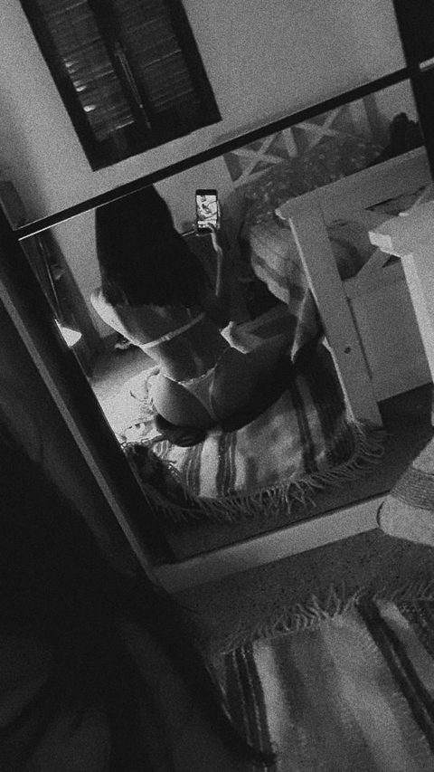 babe_gxrl (⁹⁹' 𝓜𝓪𝓻𝓲𝓪 𝓑𝓪𝓻𝓻𝓸𝓼) OnlyFans content 

 picture 2