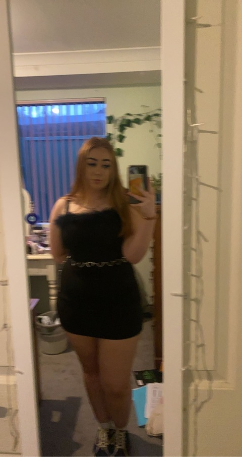 babichubbz (Zoe) OnlyFans Leaks 

 picture 2