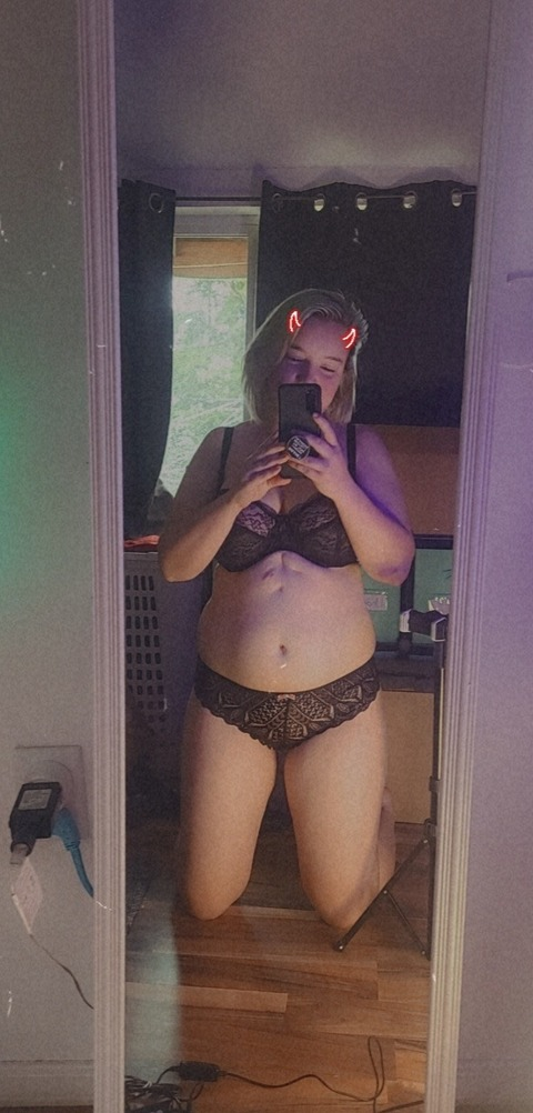 baby_em_rose (Emily Rose) OnlyFans Leaked Content 

 picture 2