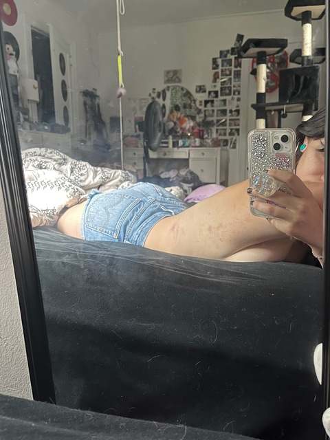 View baby_vi_04 (Violet) OnlyFans 4 Photos and 0 Videos gallery 

 picture 2