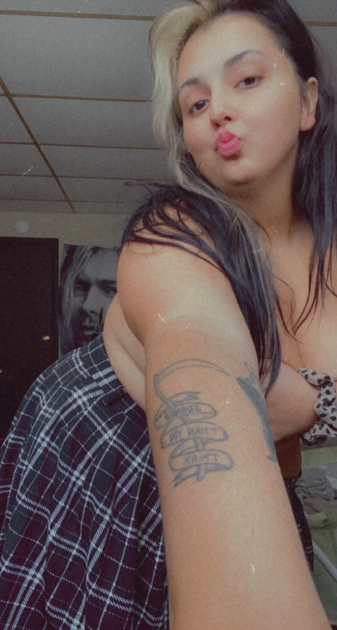 Onlyfans leak babyari99 

 picture 2