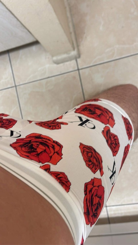 View babyboi101 (Sexynmasc) OnlyFans 2 Photos and 10 Videos gallery 

 picture 2