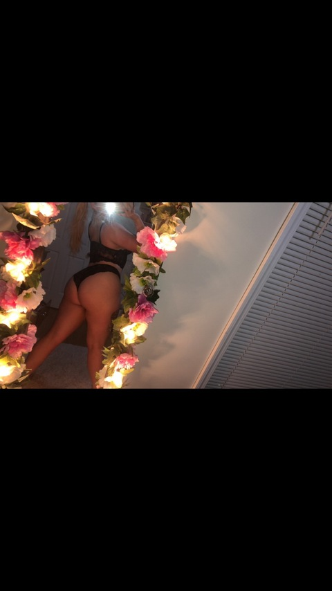 View babygirlbabyymae OnlyFans content for free 

 picture 2