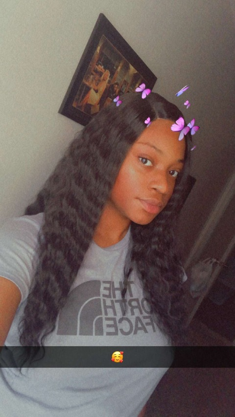 babygirldeee (Derika💙) OnlyFans Leaked Pictures and Videos 

 picture 2