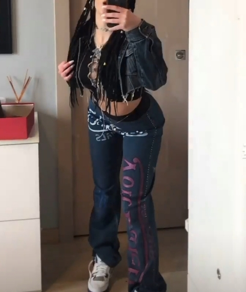 babykriss OnlyFans Leak (0 Photos and 0 Videos) 

 picture 2
