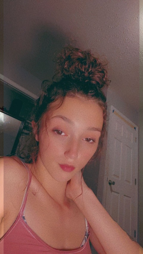 babyritz OnlyFans Leak (4 Photos and 0 Videos) 

 picture 2