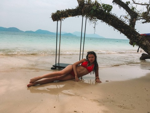 View bad_sister_irene OnlyFans content for free 

 picture 2