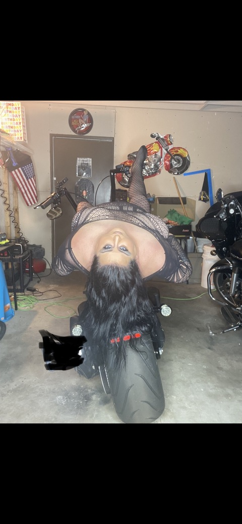 @badbikerbeezyfree leaked Onlyfans content for free 

 picture 2