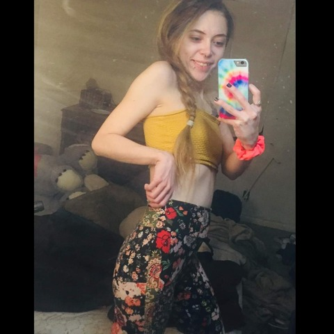 Onlyfans leaks badbitchhippiechick 

 picture 2