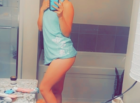 Onlyfans leak baddie.with.no.daddy.xox 

 picture 2