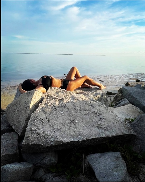 baddiebae13 OnlyFans Leaked 

 picture 2
