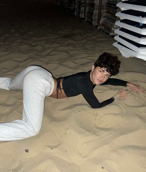 baddienamedalfie OnlyFans Leak (120 Photos and 41 Videos) 

 picture 2