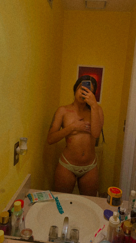 Download baddienyyy OnlyFans content for free 

 picture 2