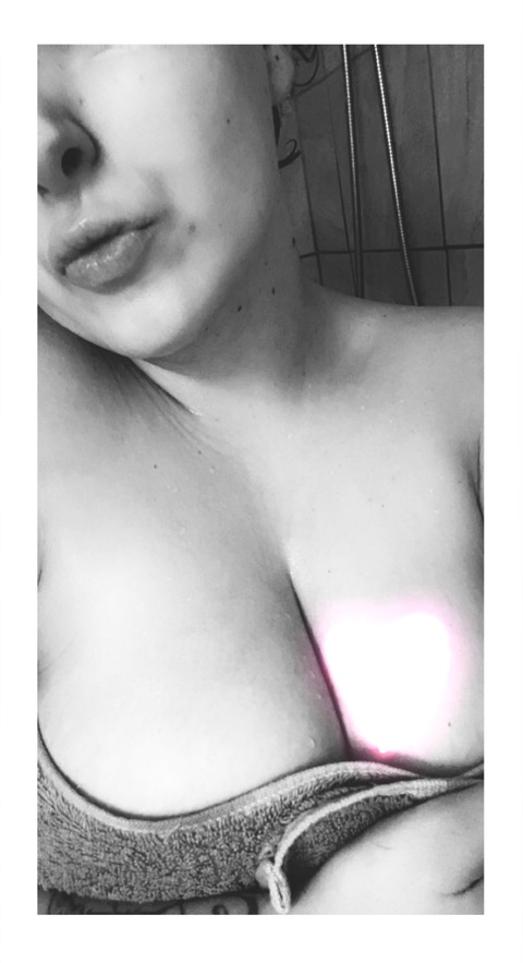 @badgirlxoxo97 leak Onlyfans gallery for free 

 picture 2