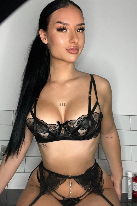 View badgyalcbx (badgyalcbx) OnlyFans 52 Photos and 11 Videos for free 

 picture 2