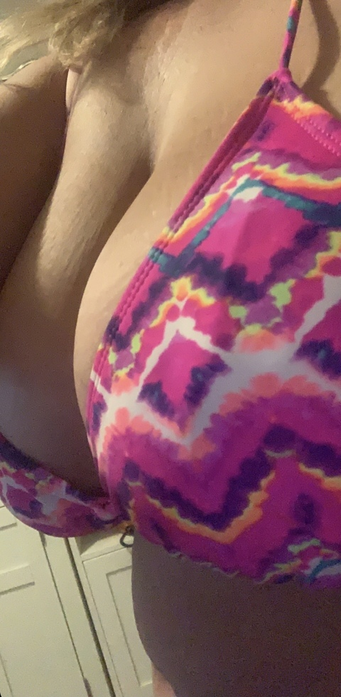 @badwife1984 leaked Onlyfans content for free 

 picture 2