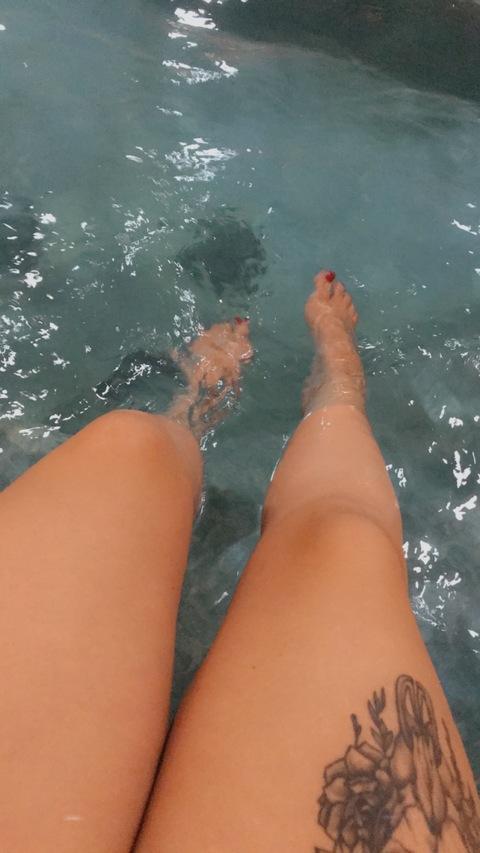 baeflakes OnlyFans Leak 

 picture 2