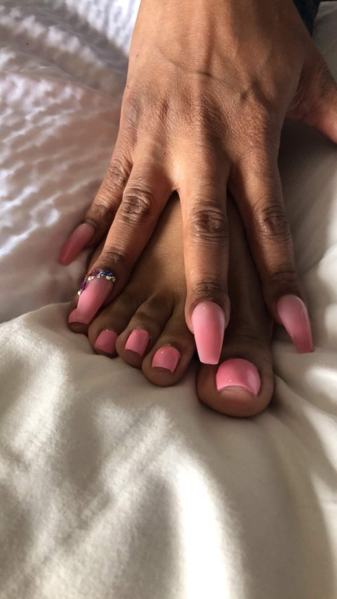View baileybangzz OnlyFans videos and photos for free 

 picture 2